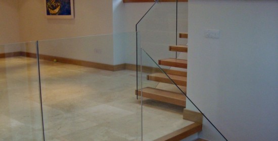 Cantilever Staircase Design